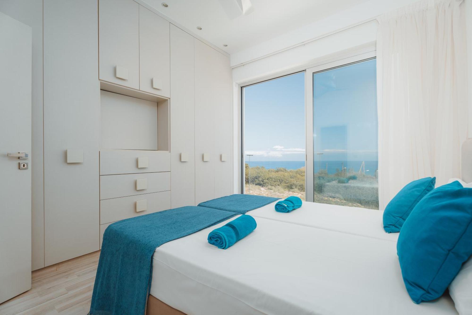 פאראלימני Seaside Luxury Villa מראה חיצוני תמונה