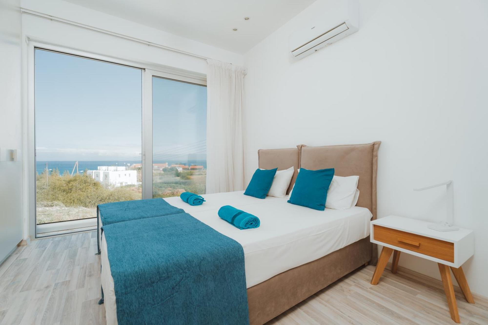 פאראלימני Seaside Luxury Villa מראה חיצוני תמונה